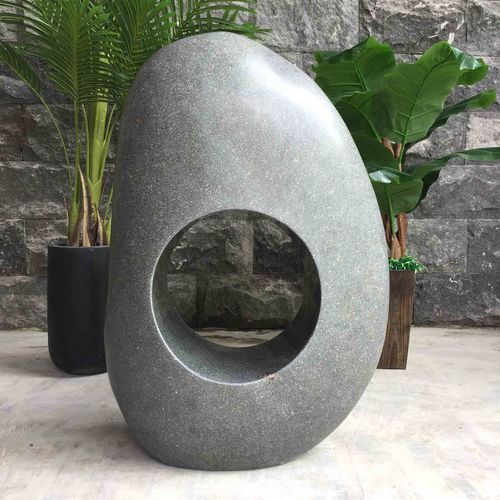 Garden Stone Sculpture (1572)