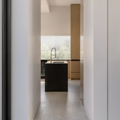 Anthology Dark | Porcelain Tiles