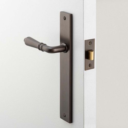 Iver Sarlat Lever on Rectangular Backplate Privacy 85mm Signature Brass 10700P85 - Customise to your need