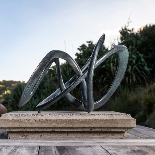 The Knot by Bespoke Sculpture