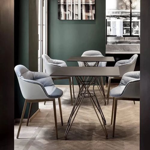 Vincent Table