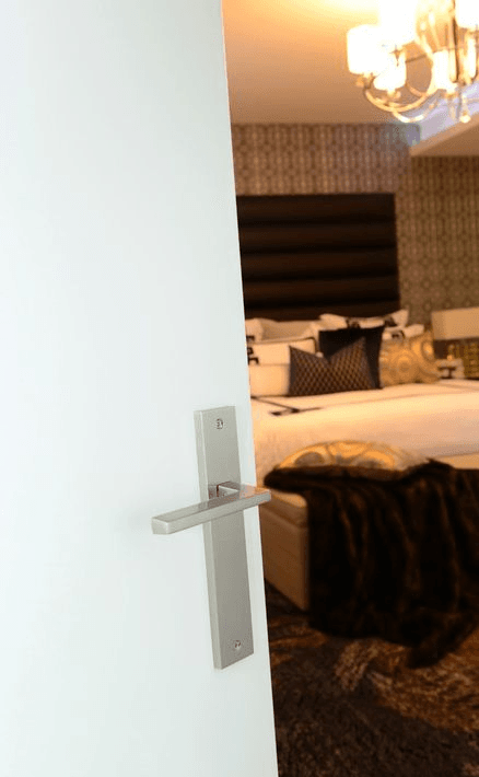 Zanda 8131 Matrix Door Lever Handle on Longplate