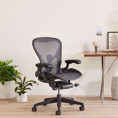 Aeron Remastered Size B | Full Spec