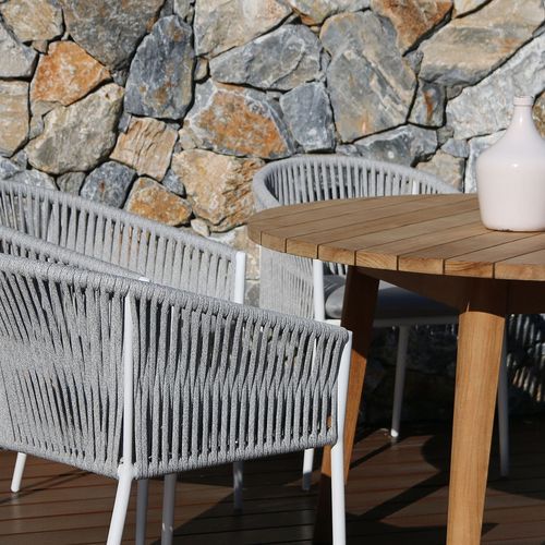 Atoll 140 Round Table with Gizella Chairs -5pc Outdoor