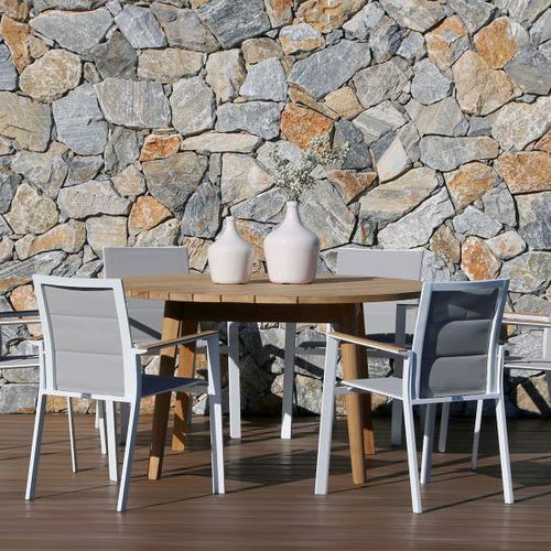 Atoll 140 Round Table with Triana Chairs 7pc