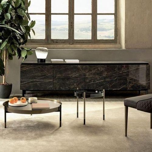 Cosmopolitan Console