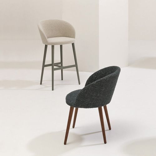 Marilyn Stool