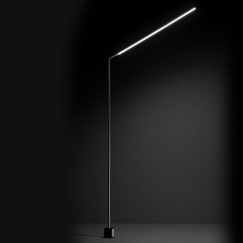 Essential Braccio Floor Lamp