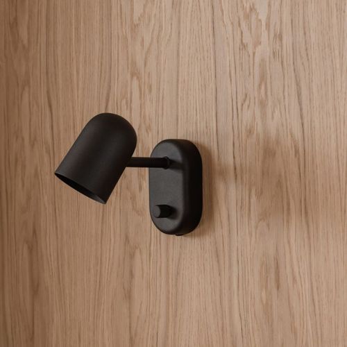 Buddy Wall Light