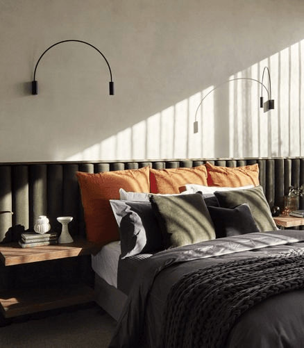Volta Wall Light