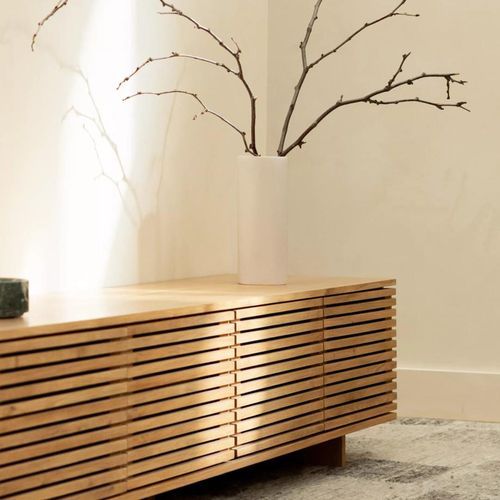 Linear Entertainment Unit