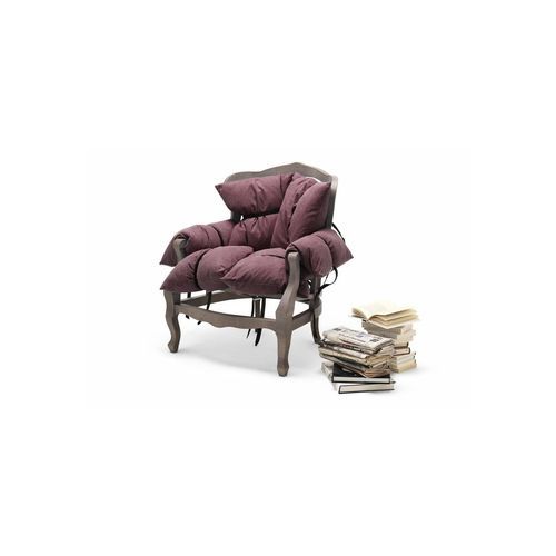 7 Pillows Armchair