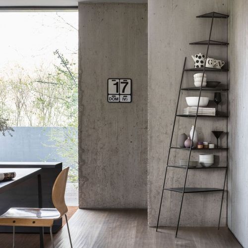 Mama Bookshelves