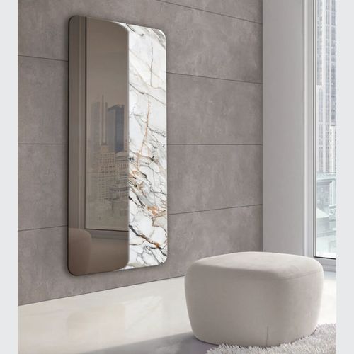 Monolito Mirror