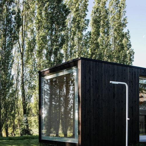 ZEE Levantine Outdoor Shower White