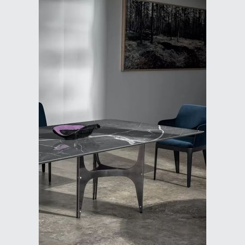 Universe Table