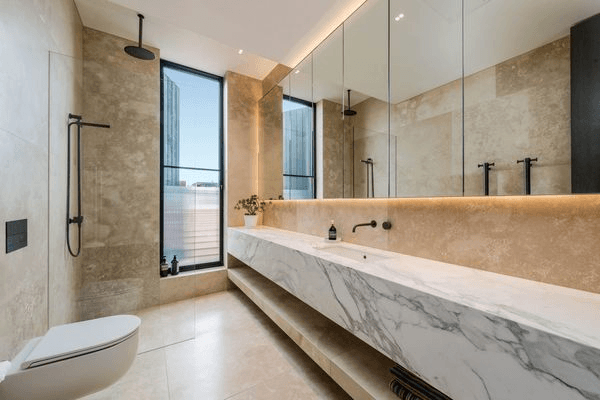 Calacatta Extra | Calacatta Collection | Honed