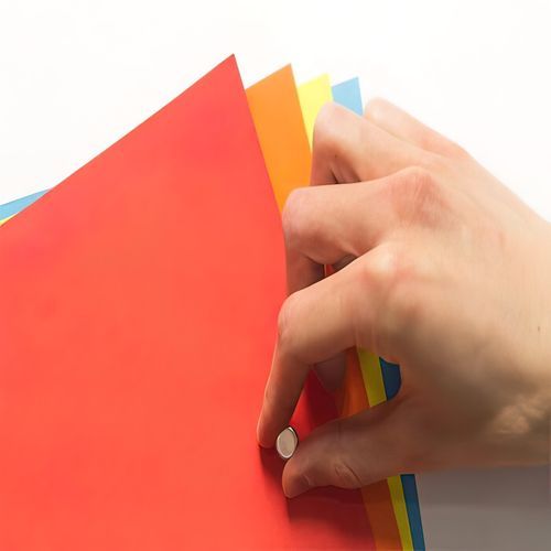 Smart Magnetic Wallpaper