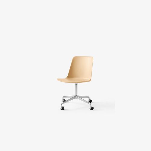 Rely HW21 Chair by &Tradition