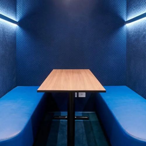 Vertiface Fabric Wallcovering