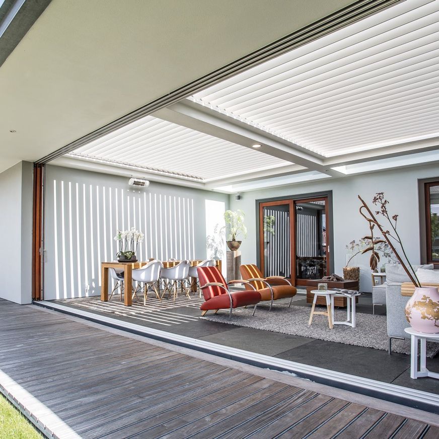 180 Linear Opening Roof