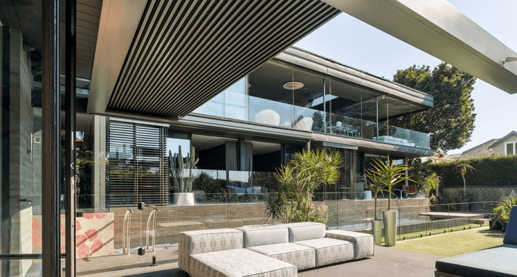 Louvretec Retractable Opening Roof 