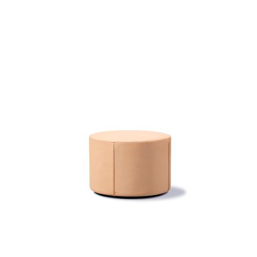Mono Pouf Medium by Fredericia