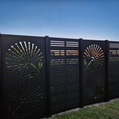 SmartScreen Post and Rail System