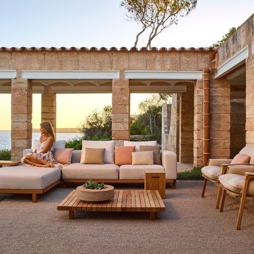 Vis-a-Vis | Coffee Table