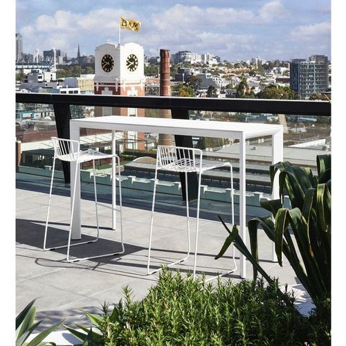 Addis | Bar Table