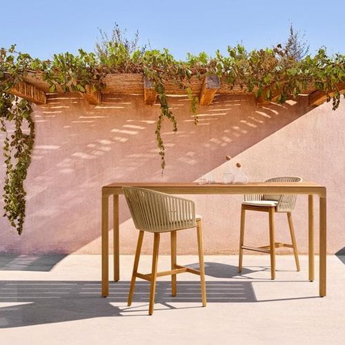 Illum | Teak Bar Table