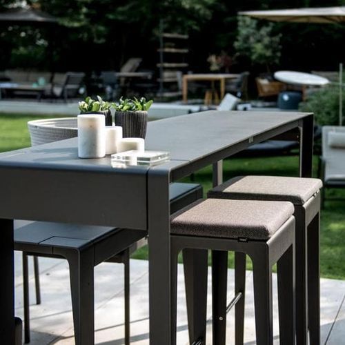 Mirthe | Bar Table