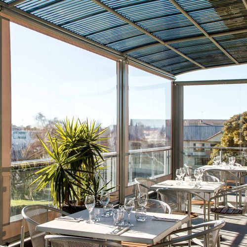 Café & Commercial Outdoor Blinds