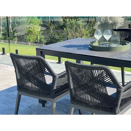 Adele Ceramic Outdoor table with 4x Serang Chairs