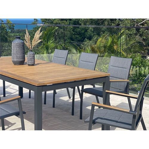 Barcelona Extension Table with 8 Serang Chairs
