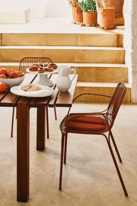 HiRay Chair with Arms