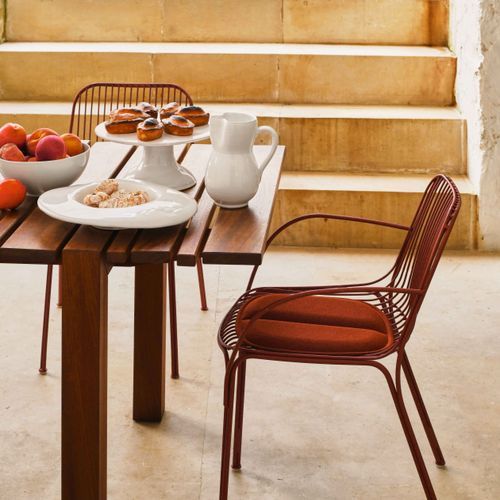 HiRay Chair with Arms