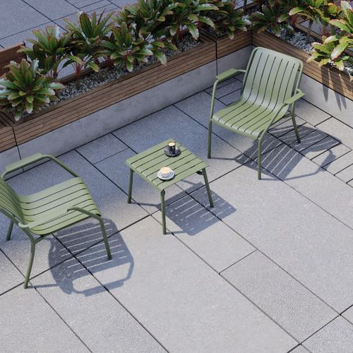 Roku Outdoor Lounge Chair in Matt Eucalyptus Green