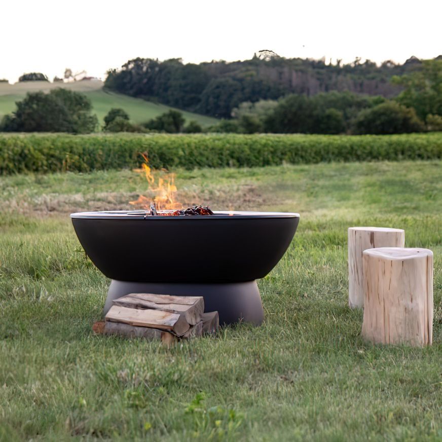 Hergóm Meteor Cast Iron Fire Pit