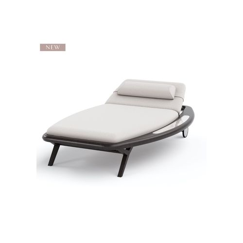 Tamarindo Lounger With Table