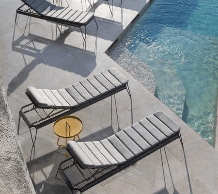 Breeze Sunbed