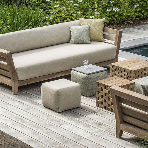 Mia Sofa
