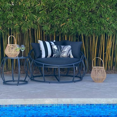 Antilles Round Daybed