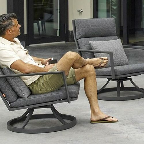 Maroon Outdoor Swivel Lounge Chair