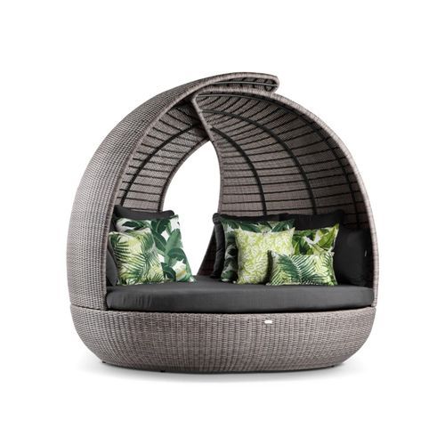 Lotus Wicker Daybed