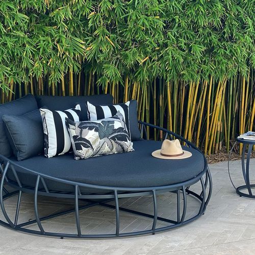 Purist Round Daybed