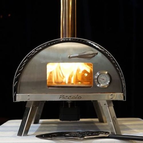 Piccolo rotating pizza oven