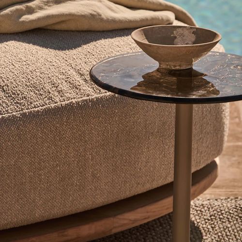 Mare Side Table