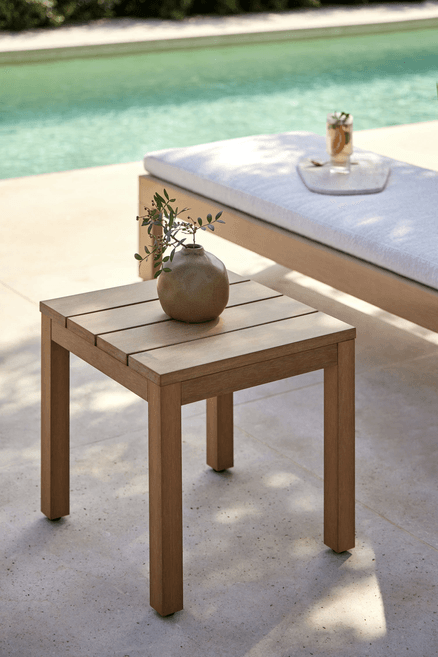 Kahn Outdoor Auxiliar Table by Point