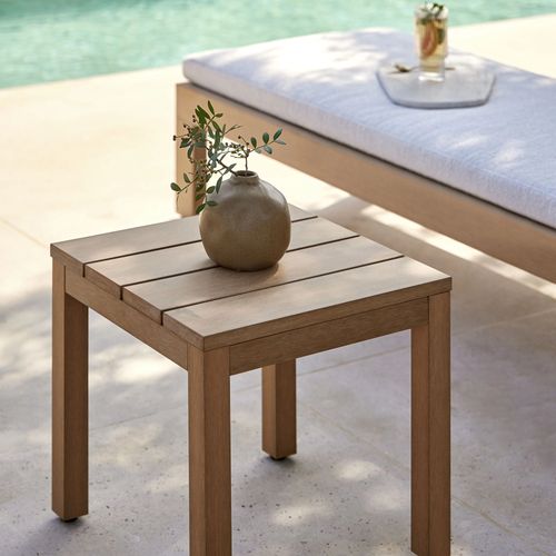 Kahn Outdoor Auxiliar Table by Point